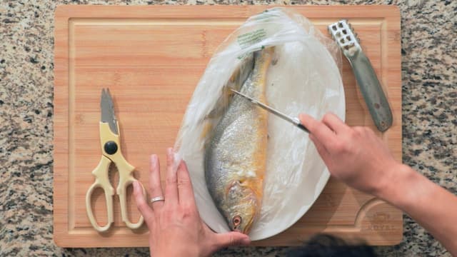 Preparing a Fish